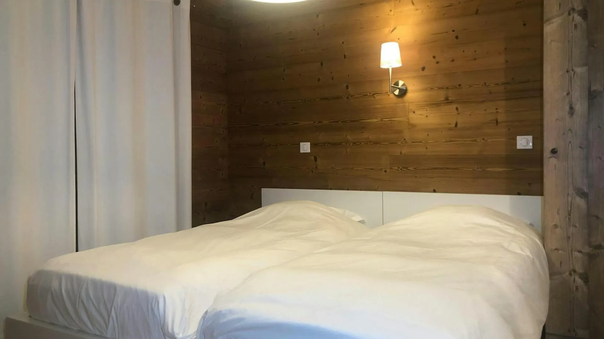 סן-פרנסואה-לונשאמפ Casa-Chalet Des Ponts : Evasion Au Col Madeleine 0*,  צרפת