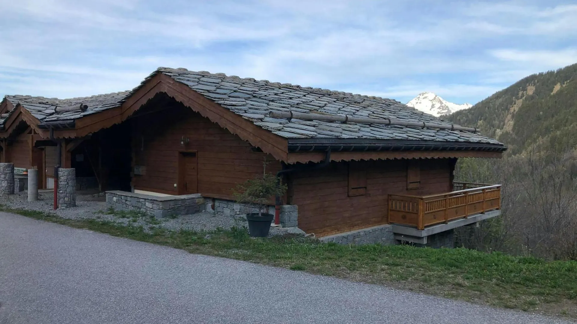בקתה סן-פרנסואה-לונשאמפ Casa-Chalet Des Ponts : Evasion Au Col Madeleine